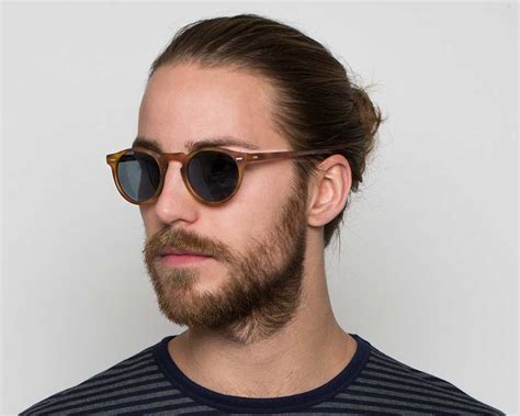 oval face shape glasses male|glasses for small oval face.